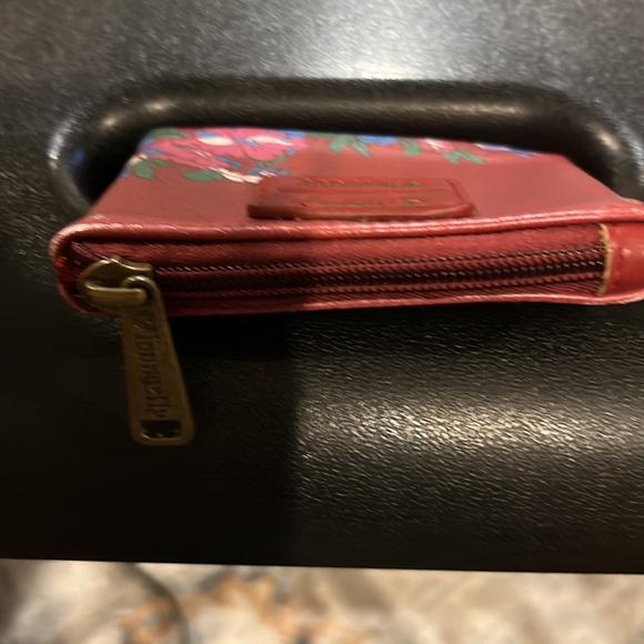 Disney’s loungefly rare find Mushu coin purse - Picture 6 of 9